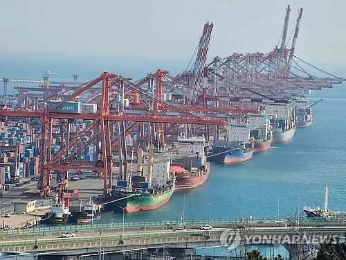 국내 수출항 부두 [사진=연합뉴스]