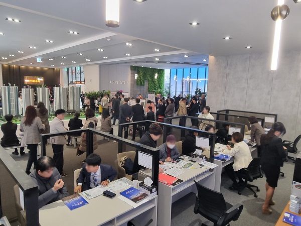 모델하우스 전경