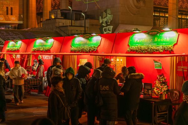 광화문 마켓 파트너 부스 존 [사진=서울관광재단]