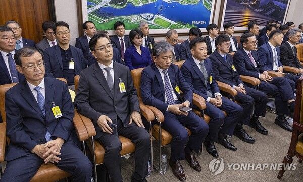 국토위 국감 출석한 건설업계 대표들/연합뉴스