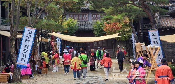​TV드라마 등 많은 작품이 온달 왕궁에서 촬영됐다. [사진=서진수기자]고구려의 저잣거리에도 많은 사람들이 몰려 옛 정취를 만끽하고 있다. [사진=서진수기자]