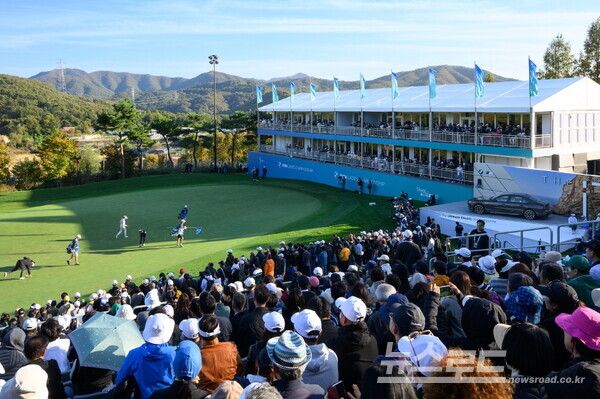BMW 레이디스 챔피언십 2024, 대회장을 가득 채운 갤러리 모습/사진=LPGA