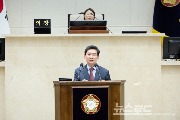 이상일 시장이 14일 '용인특례시의회 제297회 본회의'에서 시정연설을 통해 2026년 시정운영 방향을 제시했다./사진=용인시