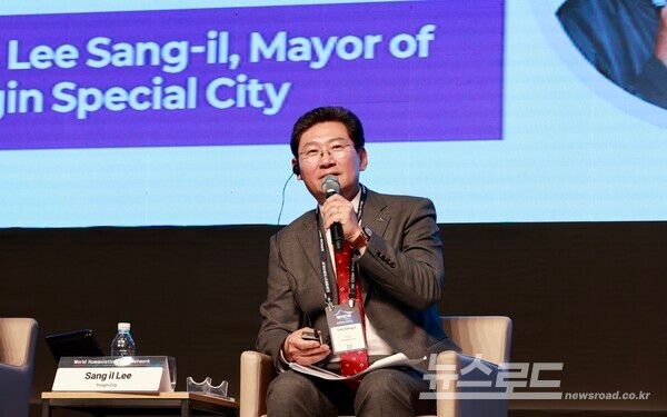 이상일 용인특례시장은 7일 '세계인문도시네트워크(WHCN)' 총회에 참석해 인문도시 용인의 정책을 소개했다./사진=용인시