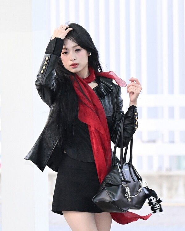 맥퀸(McQueen) 제공