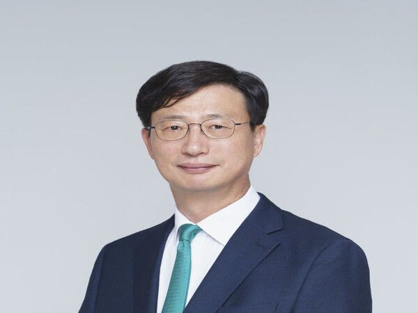 한국건설기계산업협회 제16대 회장으로 취임한 문재영 HD건설기계 사장 [사진=HD현대건설기계]