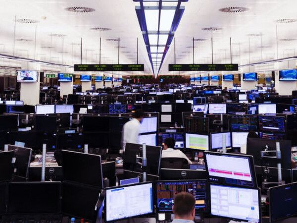 JP모건체이스(JPMorgan Chase)의 글로벌 트레이딩룸 전경. 전 세계 시장에서 집행되는 채권·주식·파생상품 거래가 이곳에서 실시간으로 관리·조정된다. (사진=JPMC)