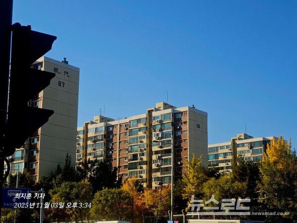 압구정 현대아파트는 213m³ 기준 매매 최고가는 117억8000만원으로 알려졌다. [사진=최지훈 기자]