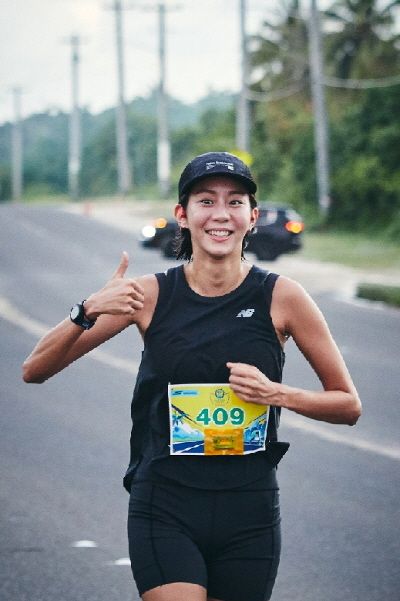 마리아나관광청 홍보대사 유이가 10k 레이스를 하고 있다. [사진=마리아나관광청]
