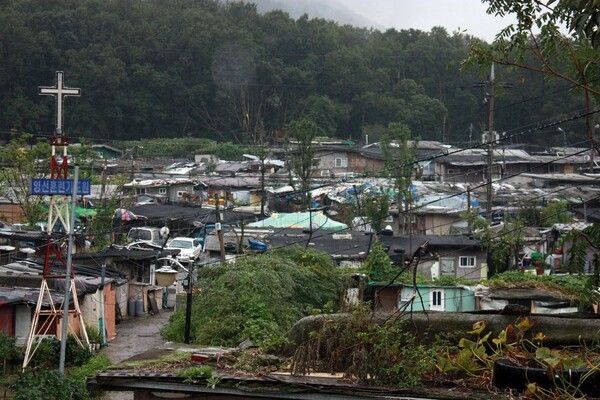 서울 강남구 판자촌 구룡마을 전경/연합뉴스