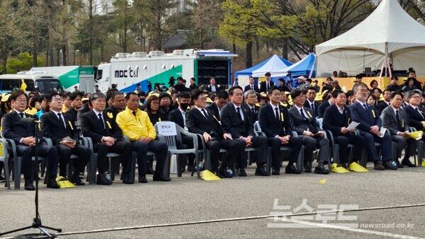 한덕수 권한대행의 자리가 빈 상태로 남아있는 모습/사진=뉴스로드 김영식 기자