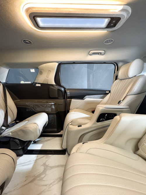 사진제공=고저스리무진