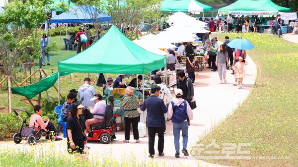 제10회 금광호수 달빛축제 관광객 모습/사진=안성시