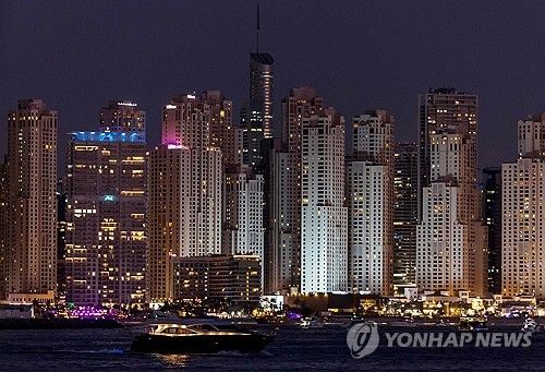 두바이 도심 야경/연합뉴스