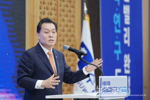 이재준 시장이 수원 경제자유구역 지정으로 '한국형 실리콘밸리' 조성을 주장하고 있다./사진=수원시