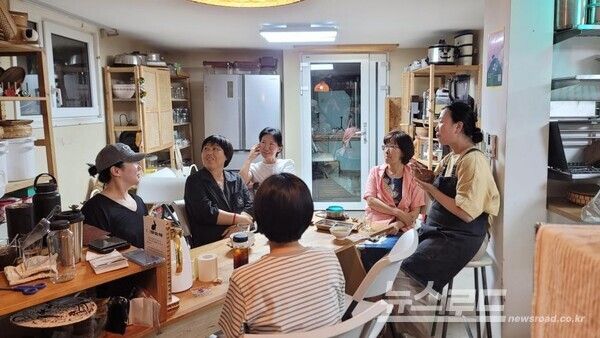 성남 2025 컵이 없는 카페/사진=경기문화재단