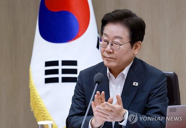 이재명 대통령, 신임 국무위원 인사말에 박수/연합뉴스