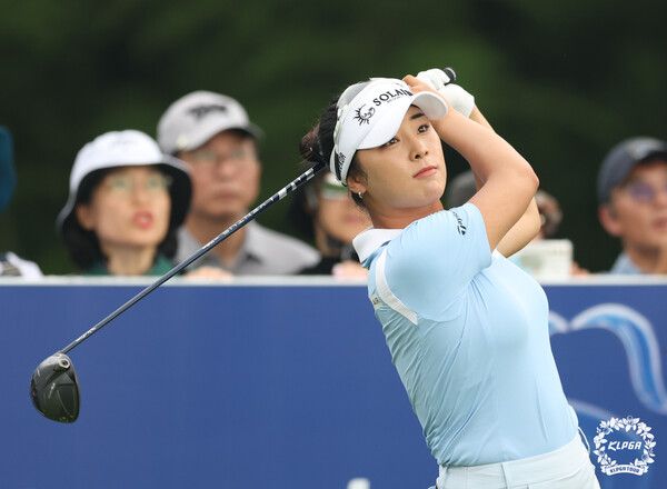 윤이나 제12회 제주삼다수 마스터스 3R 6번홀 티샷 (사진제공 KLPGA)