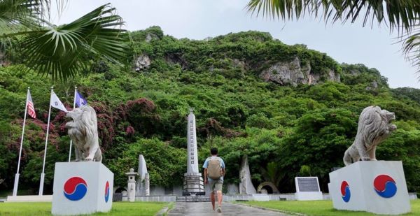 ‘태평양 한국인 위령 평화탑’. 출처=KBS1 걸어서 세계속으로 [마리아나관광청]