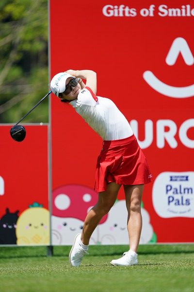 고지원이 2일 치러진 한국여자프로골프투어 2025 시즌 상반기 마지막 대회인 ‘2025 오로라월드 레이디스 챔피언십’대회 3라운드서 티샷하고 있다. 사진제공 골프채널&nbsp;