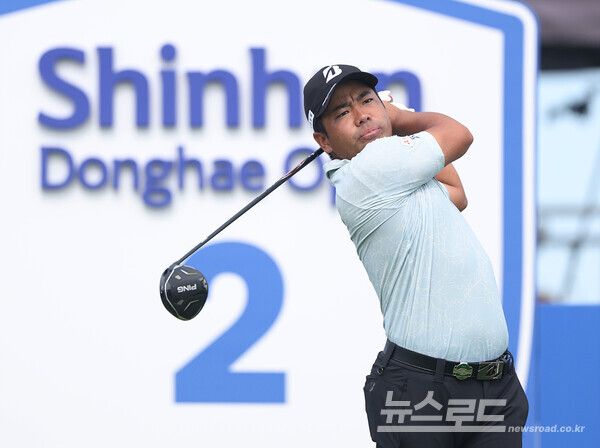 히가 가즈키의 2번홀 드라이버 티샷 모습/사진=KPGA