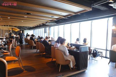 여의도 선착장내 스타벅스 매장 [출처=서울시]