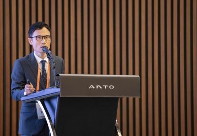 기자간담회에서 설명하고 있는 조성일 안토 대표 [사진=한화호텔앤드리조트]