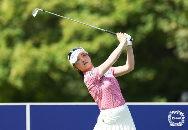 이예원 제25회 하이트진로 챔피언십 3R 2번홀 티샷 (사진제공 KLPGA)