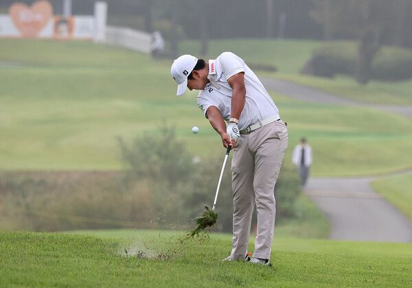최승빈 10번홀 세컨 아이언 샷 (사진제공 KPGA)