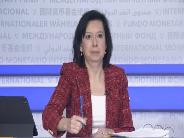 국제통화기금(IMF) 정례 기자회견에서 대변인이 질의에 답하고 있다. IMF는 베네수엘라 사안을 두고 경제 지표보다 정권 인정 문제를 우선 기준으로 삼는다는 기존 원칙을 재확인했다. [사진=IMF/최지훈 기자]