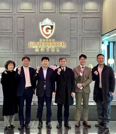 양 기관 관계자들이 업무 협약을 체결한 후 기념 촬영을 하고 있다. [출처=고양국제박람회재단]