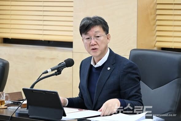 이민근 시장이 '2026년 안산시 공무원 청렴 실천 서약식'에서 발언하고 있다./사진=이민근 시장 페이스북&nbsp;