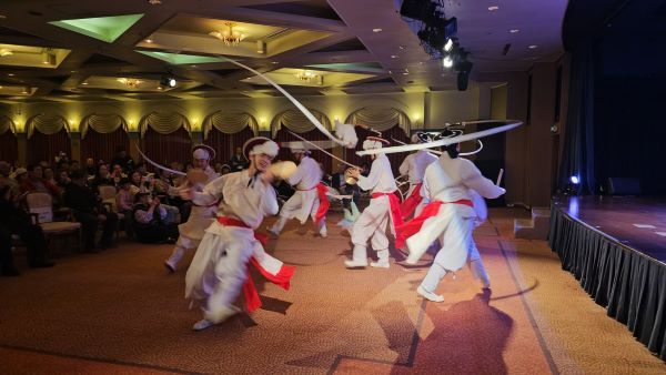 JI예술단이 신명나는 '판굿'을 선보이고 있다. [사진=이스턴크루즈]