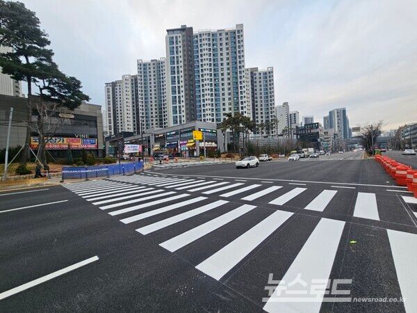 경수대로 평촌어바인퍼스트 앞 횡단보도 신설 후 모습/사진=안양시