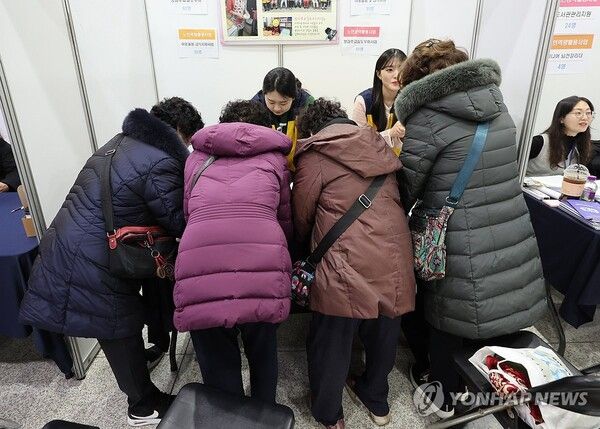 노인일자리 상담/연합뉴스