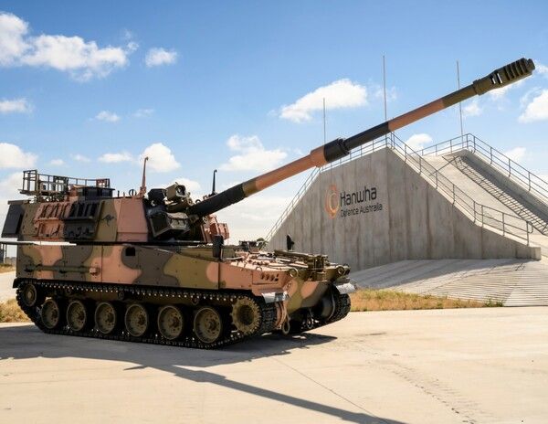 한화에어로스페이스가&nbsp;호주&nbsp;현지&nbsp;공장에서&nbsp;출하한&nbsp;첫&nbsp;AS9&nbsp;자주포 [사진=한화에어로스페이스]