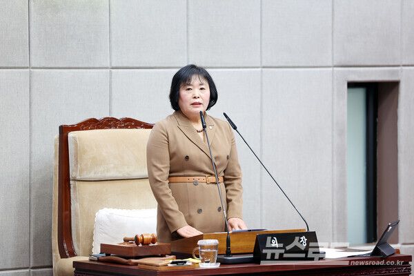 오인열 의장이 제334회 임시회 개회사를 하고 있다./사진=시흥시의회