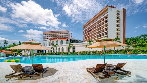 NDC 야외 풀 [출처=마케팅 하이랜즈]