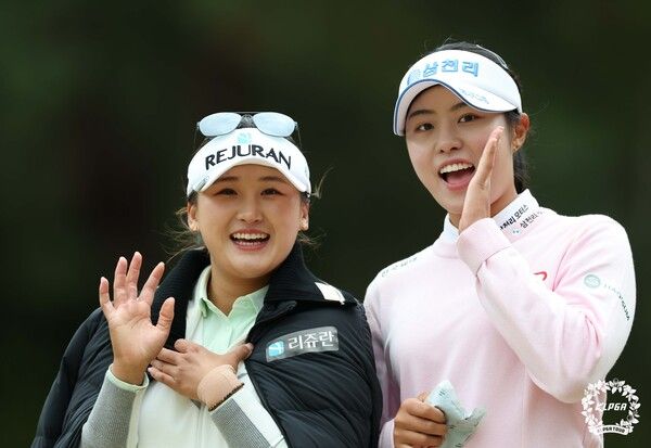 리슈잉(왼쪽), 서교림 iM 금융오픈 2R 4번홀 (사진 KLPGA)
