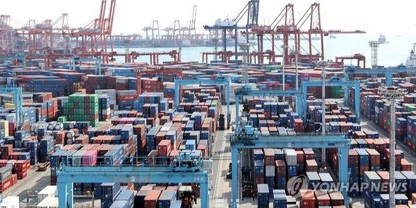 부산항 컨테이너부두 [사진=연합뉴스]