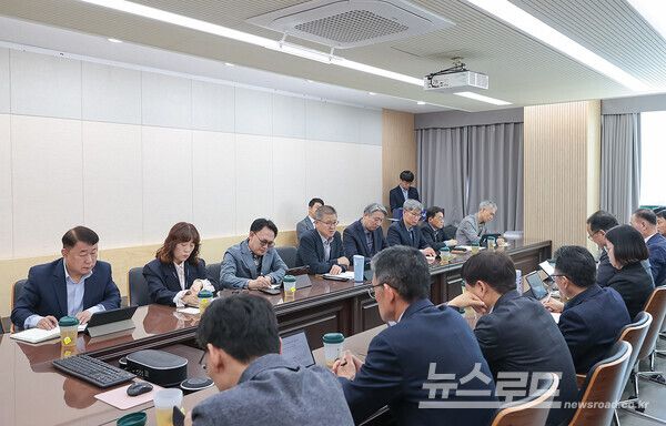 시흥시가 4월 소통공감회의를 진행하고 있다./사진=시흥시