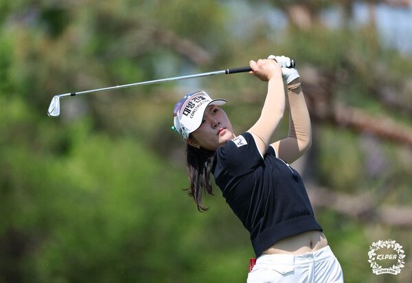 김민선7 덕신EPC 챔피언십 2R 8번홀 티샷 (사진제공 KLPGA)