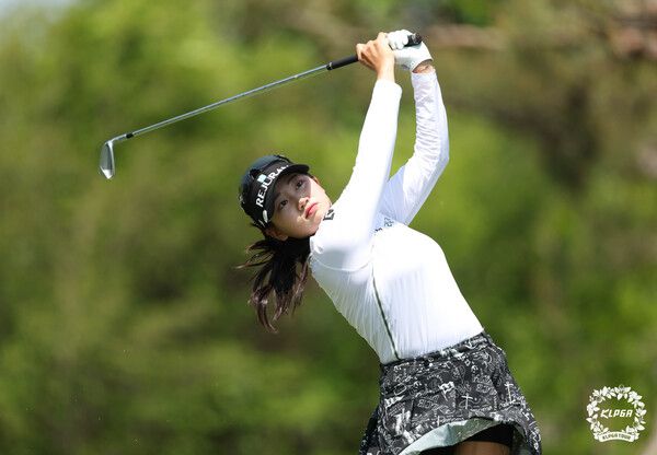 노승희 덕신EPC 챔피언십 2R 8번홀 티샷 (사진제공 KLPGA)