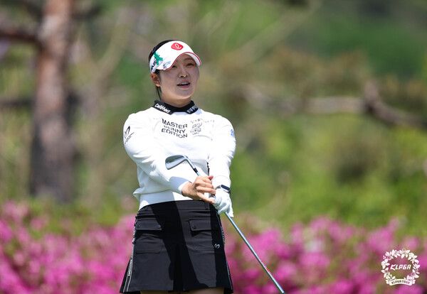 유현조 덕신EPC 챔피언십 2R 8번홀 티샷 (사진제공 KLPGA)