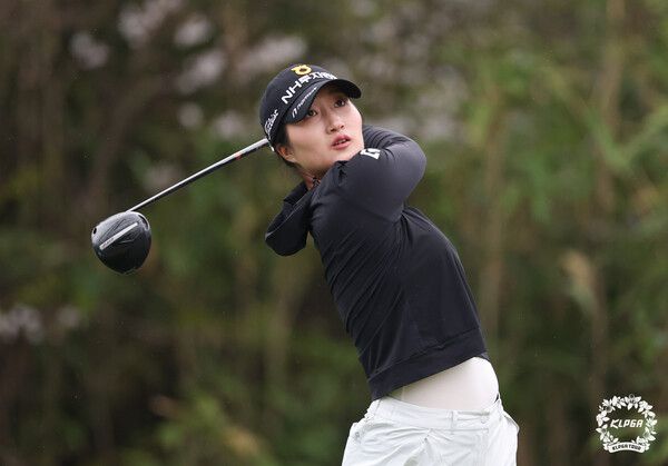 김시현 iM 금융오픈 1R 10번홀 티샷 (사진제공 KLPGA)