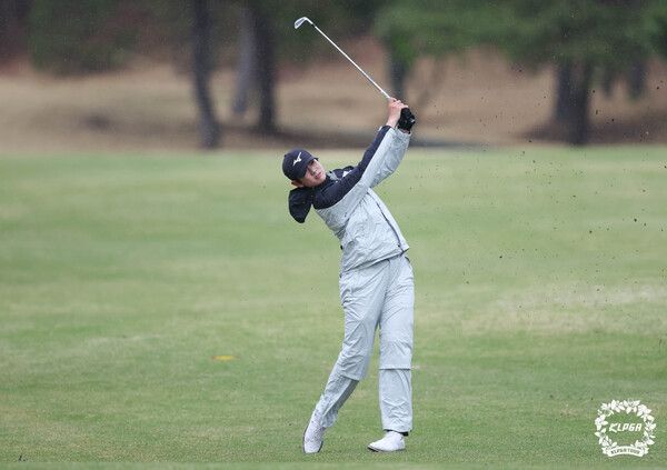 김나현2 iM 금융오픈 1R 12번홀 아이언샷 (사진제공 KLPGA)