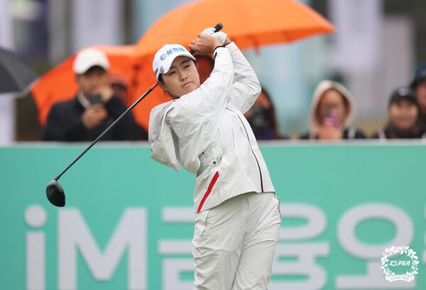 김민주 iM 금융오픈 1R 1번홀 티샷 (사진제공 KLPGA)