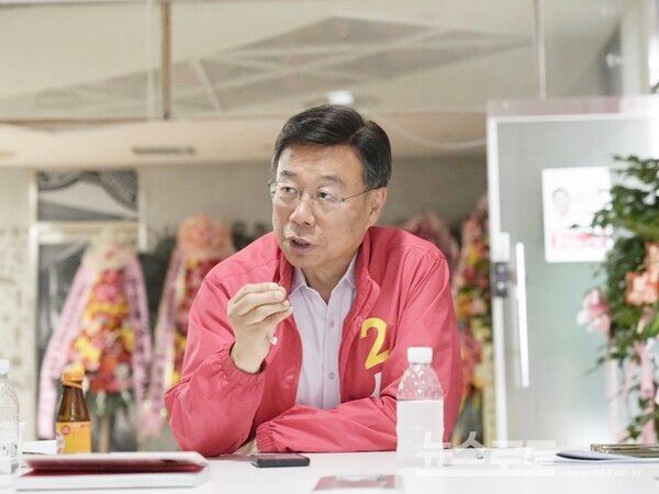 신상진 후보가 야탑동 선거사무소에서 열린 여성 구민간담회에서 발언하고 있다./사진=신상진 후보 페이스북