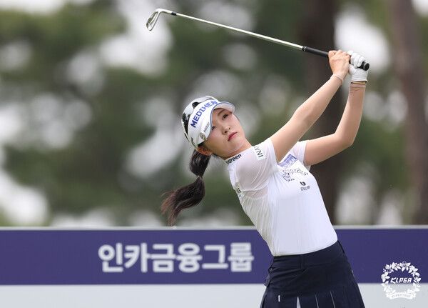 이예원 인카금융더헤븐 마스터즈 1R 8번홀 티샷 (사진 KLPGA)