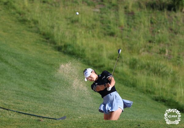 고지우 2026셀트리온 퀸즈 마스터즈 2R 12번홀 벙커샷 (사진 KLPGA)